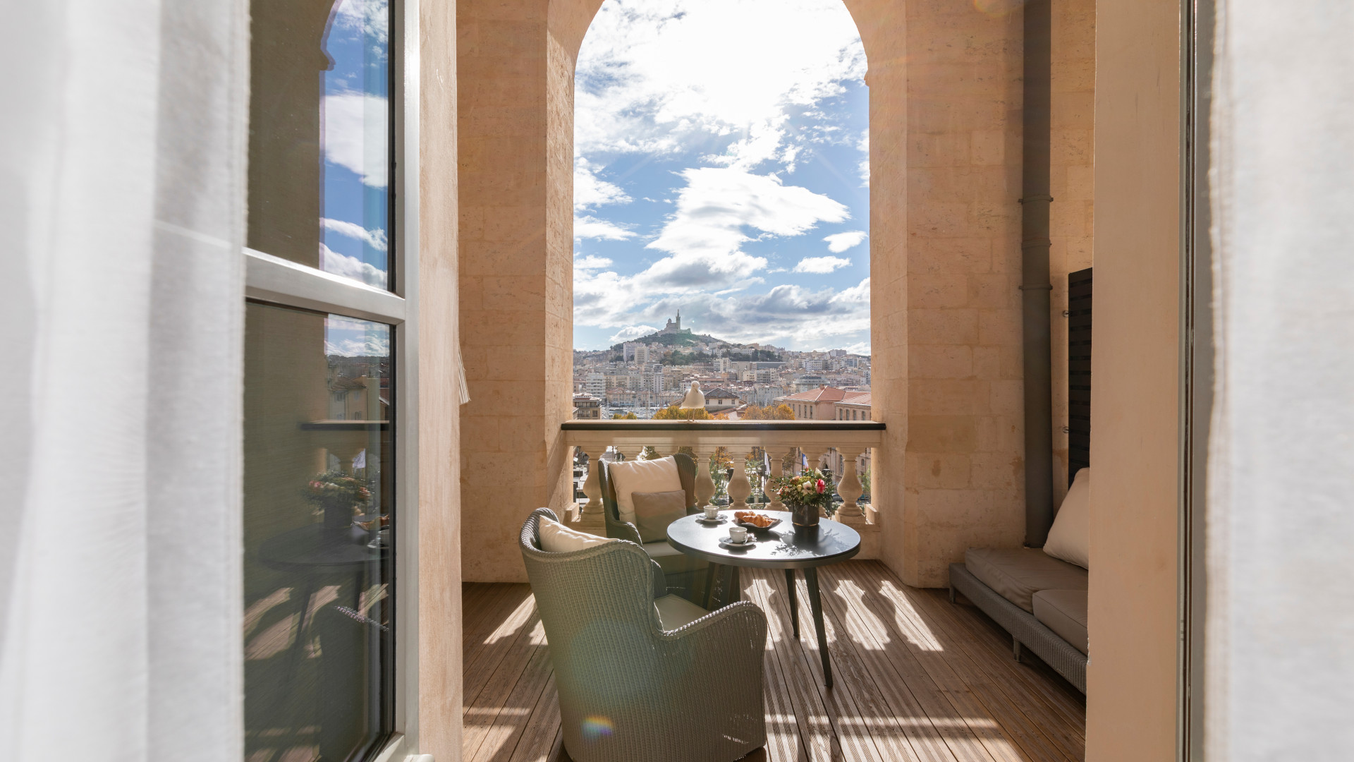 intercontinental-Marseille-vue-terrasse